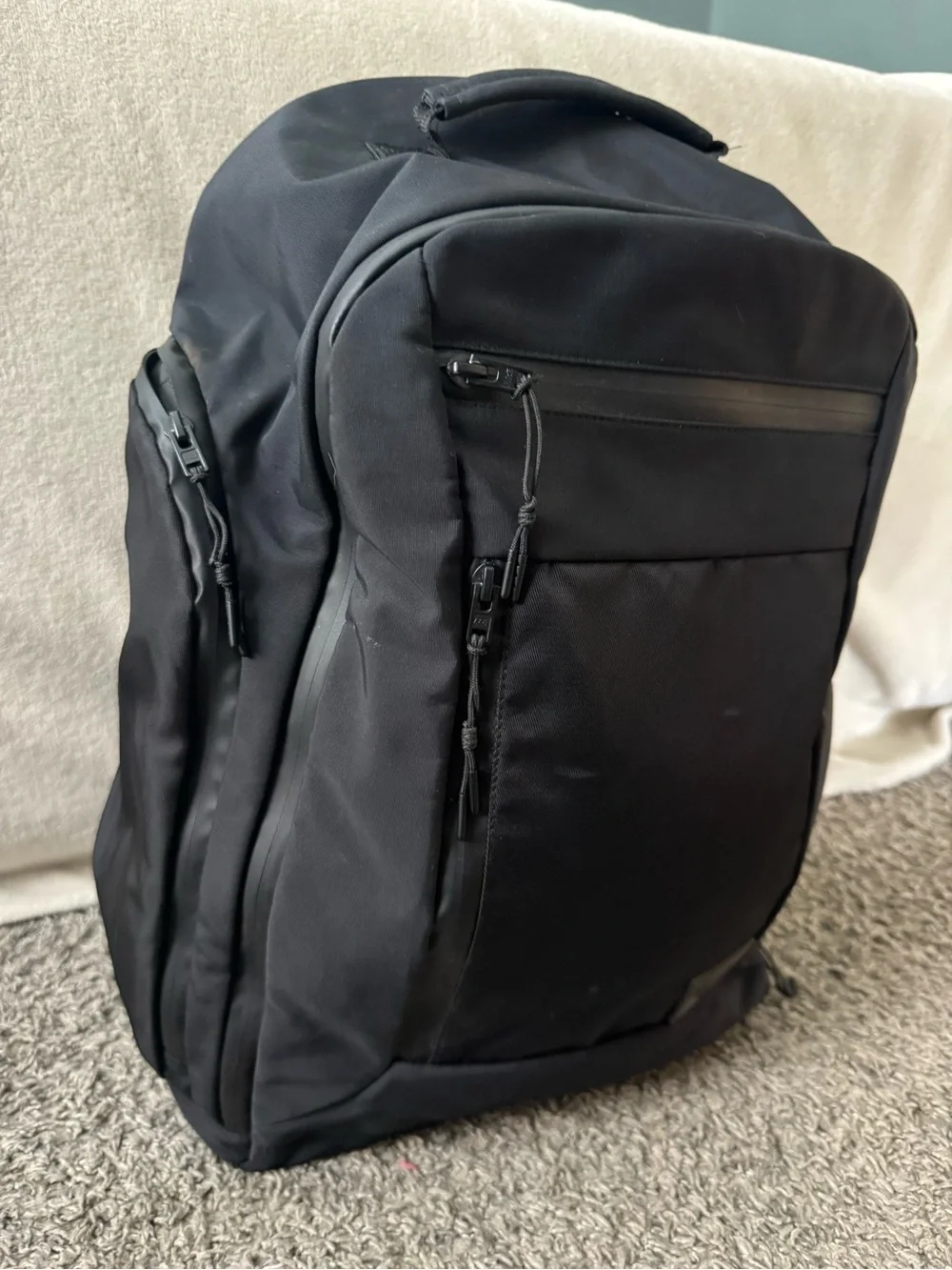 Abercrombie & Fitch sleek black